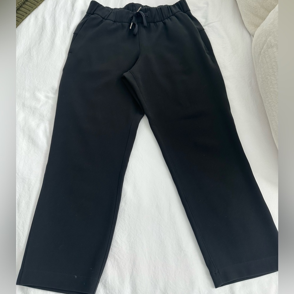 Lululemon Black Capri Size 6